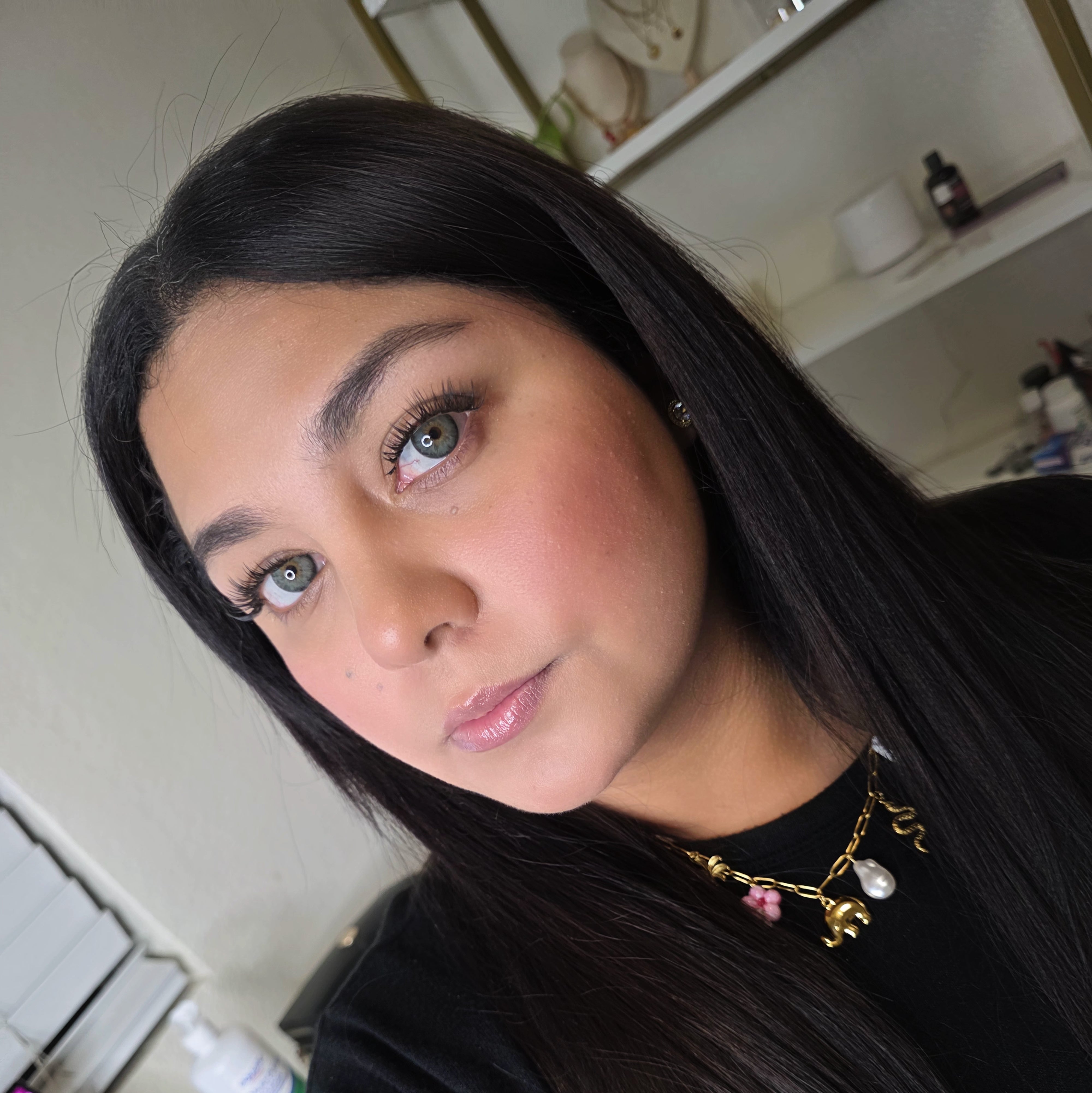 Siri Green (small pupil)