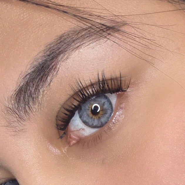 Siri Gray Meetone (small pupil)
